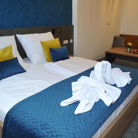 Hradby A Restaurace Hotel