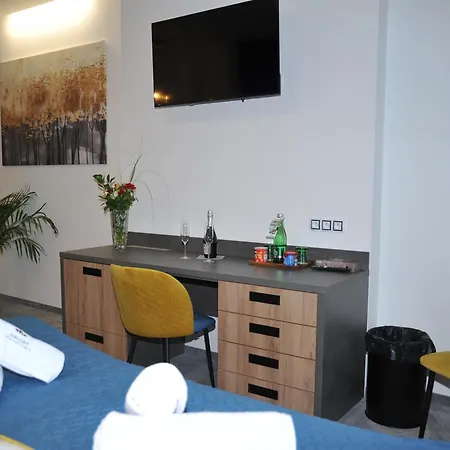 Hotel Hradby A Restaurace