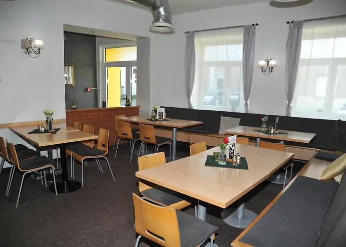 Ξενοδοχείο Hradby A Restaurace 3*